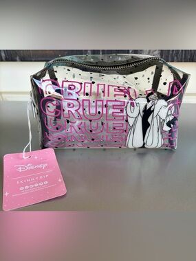 NWT Disney x Skinnydip Cruella Clear Cosmetic Bag